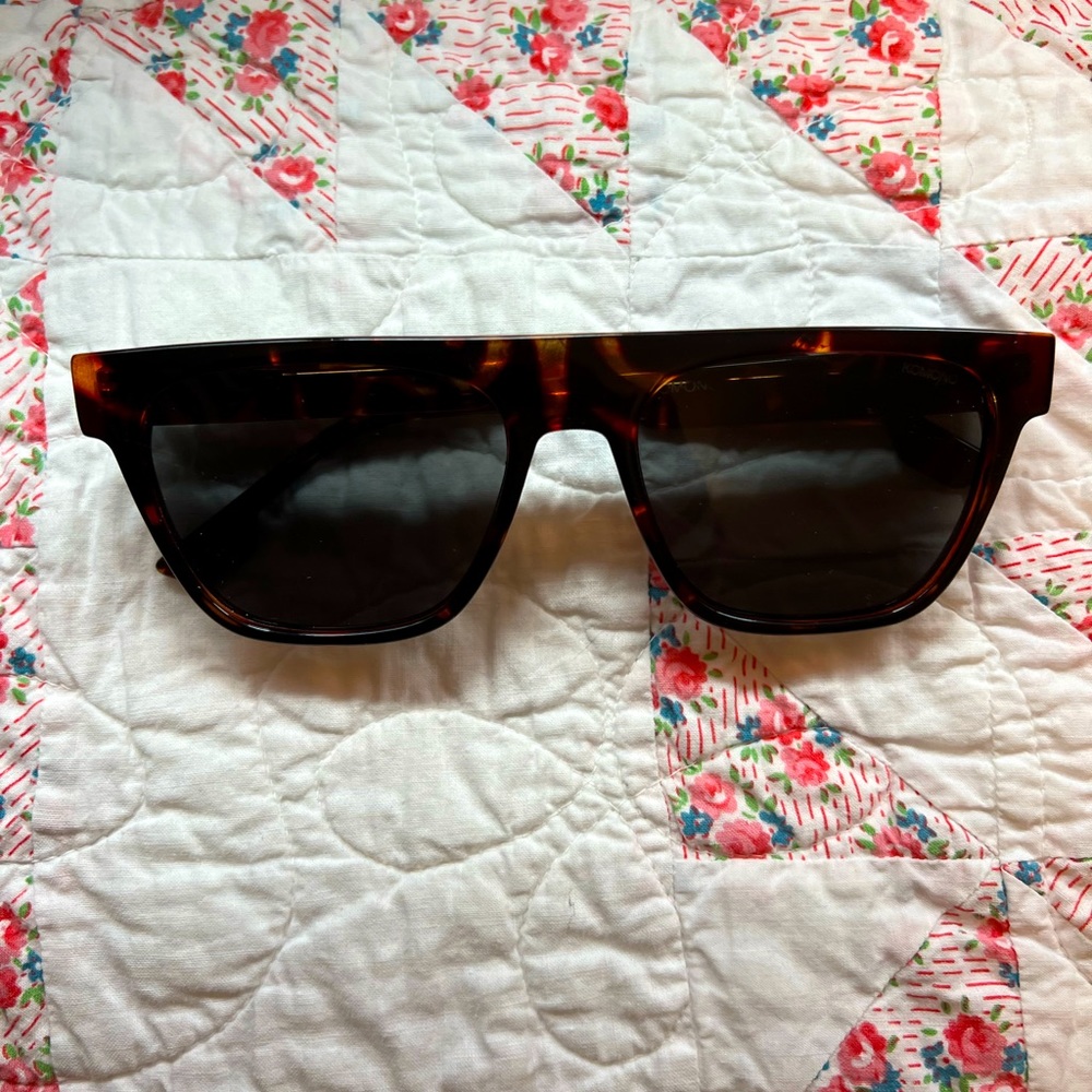 Komono sunglasses